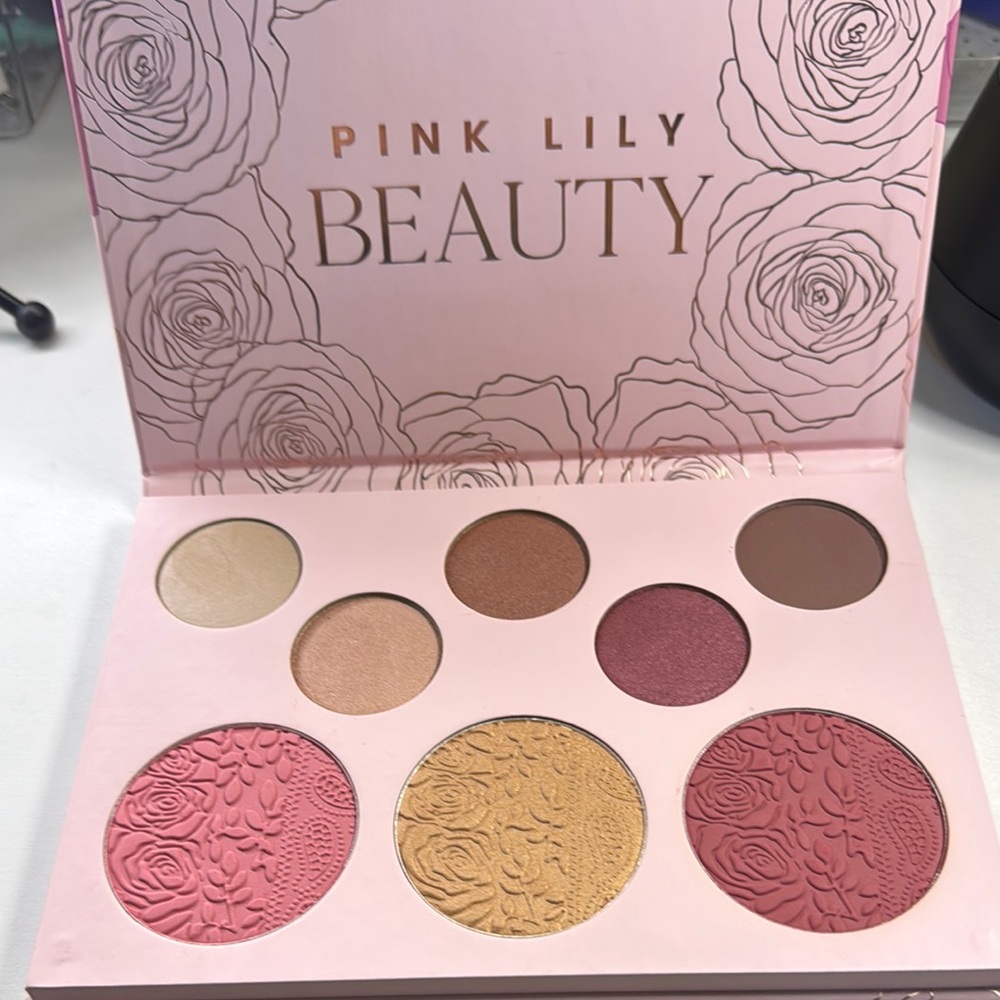 *FINAL PRICE* Pink Lily Makeup Palette - Pink, Gold, Brown Shades